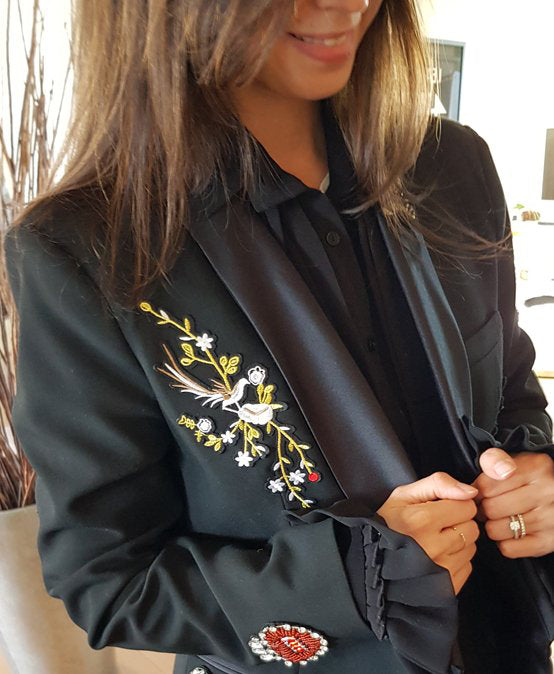 GJTU ( EMBELLISHED TUXEDO JACKET)